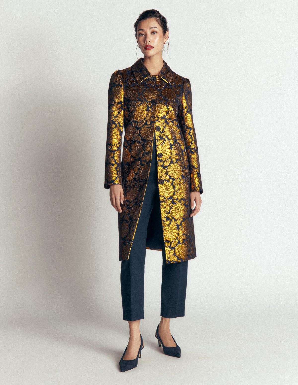Aylesford Jacquard Coat-Gold Floral Jacquard - Image 5