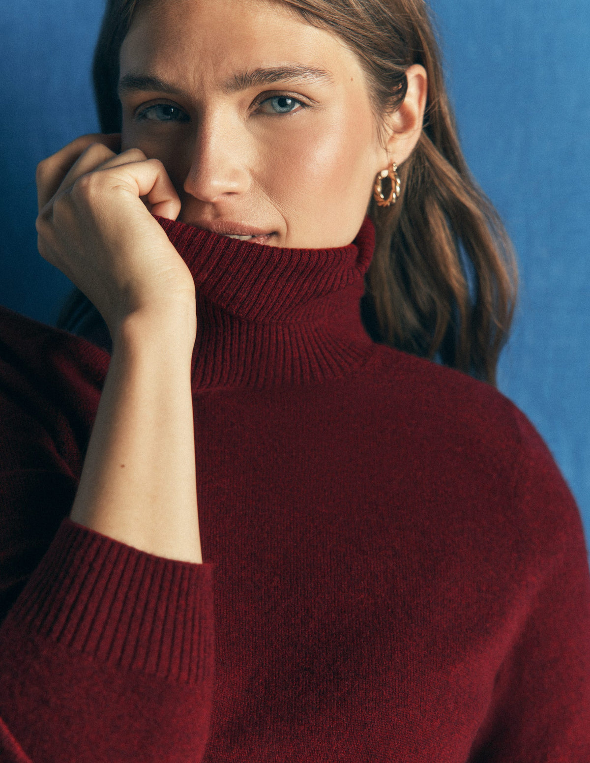 Elsie Cashmere Roll Neck-Deep Burgundy - Image 2